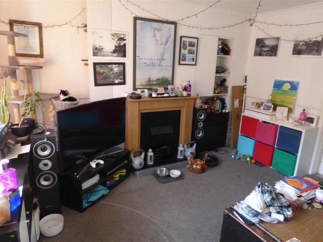 House for sale in Feckenham, City Of Bristol