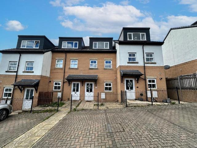 House for sale in Harle Syke, Burnley