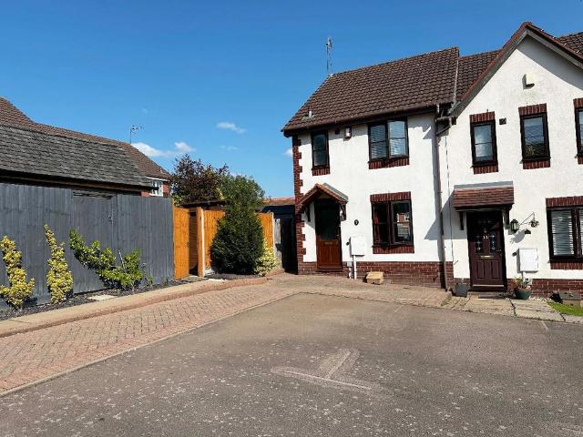 House for sale in Green Close, Warwickshire