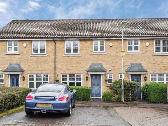 House for sale in Northwood, Greater London