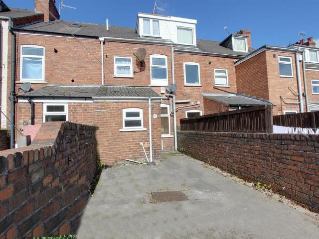 House for sale in Loundsley Green, East Midlands