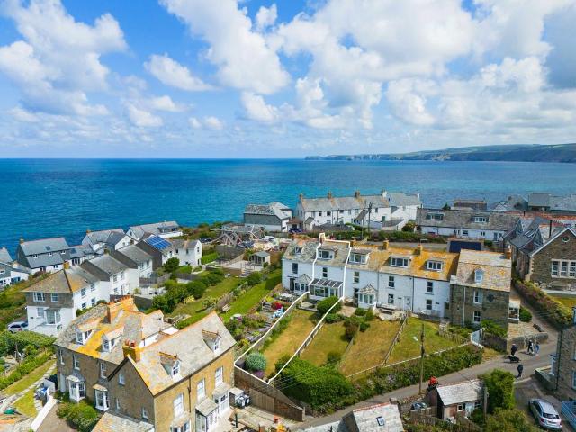 House for sale in Port Gaverne
