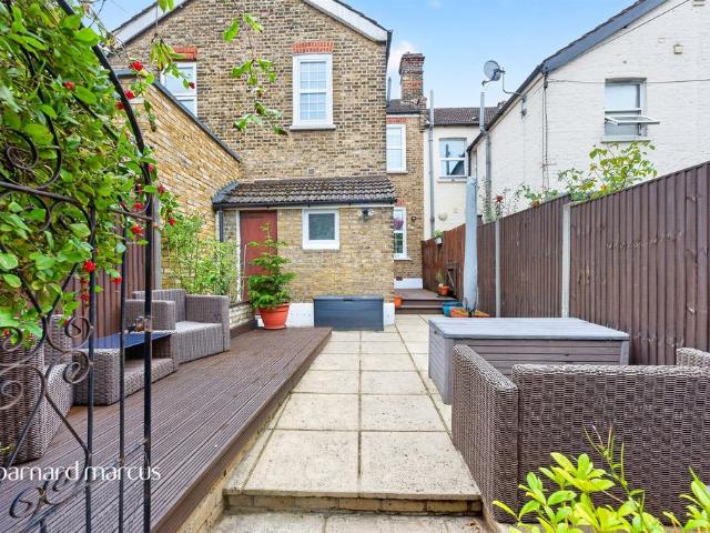 House for sale in Greater London
