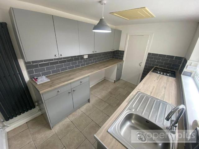 House for sale in Pentre, Ton Pentre