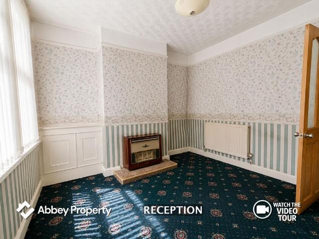 House for sale in Spring Park, Luton