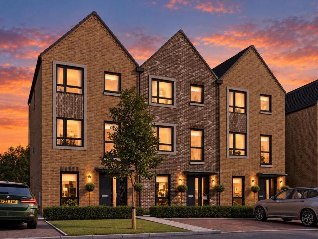 House for sale in Carpenders Park, Three Rivers