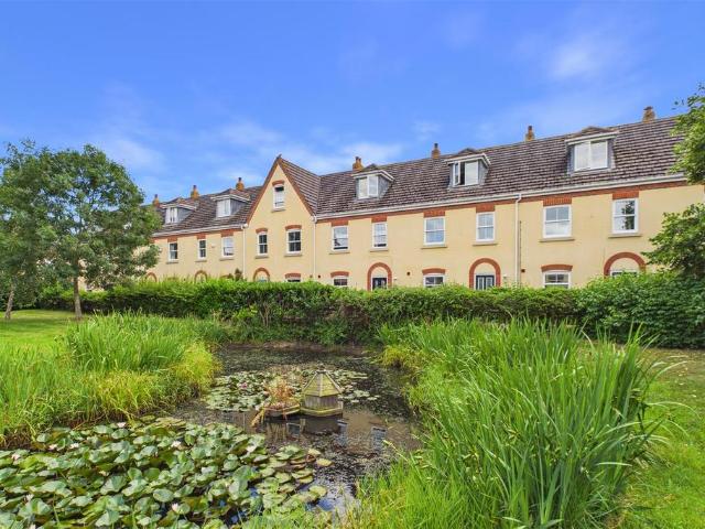 House for sale in Littlecote, West Sussex
