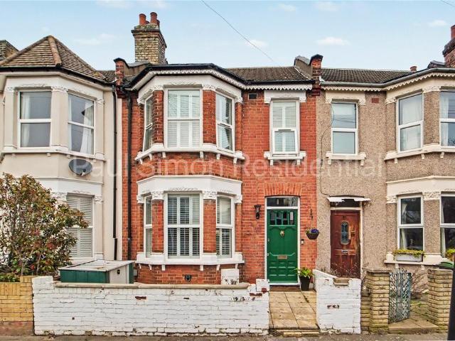House for sale in Greater London