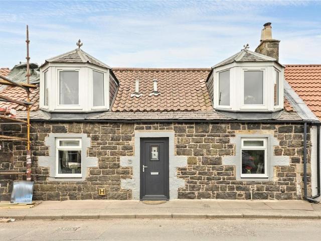 House for sale in Dunshalt, Scotland