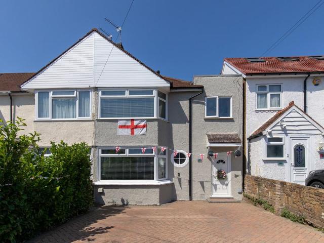House for sale in London Borough of Hounslow, Feltham
