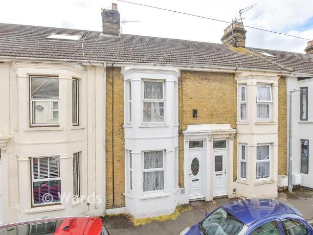 House for sale in Sheerness, Oad Street