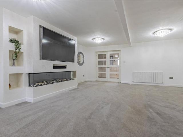 House for sale in Sudden, Burnedge