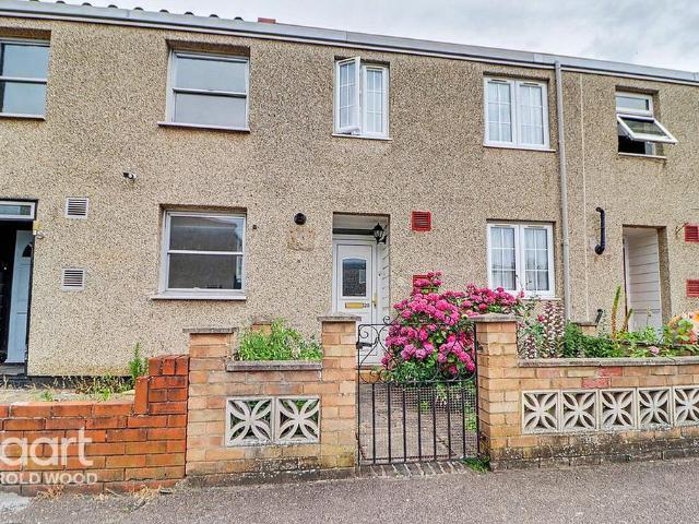 House for sale in Harold Hill, Greater London