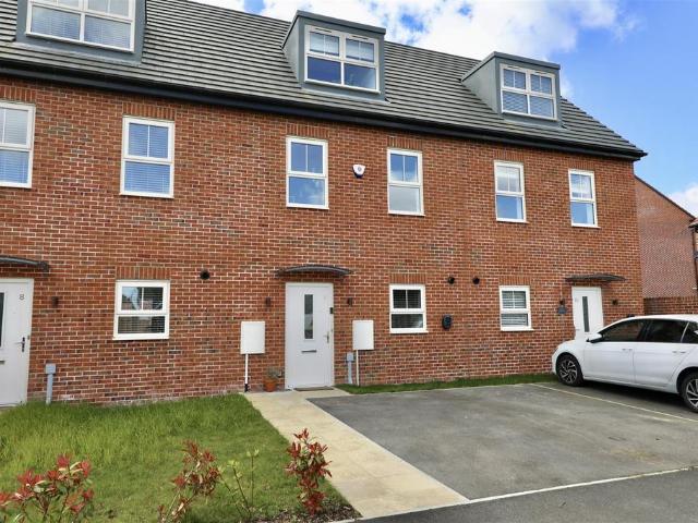 House for sale in Woodmansey