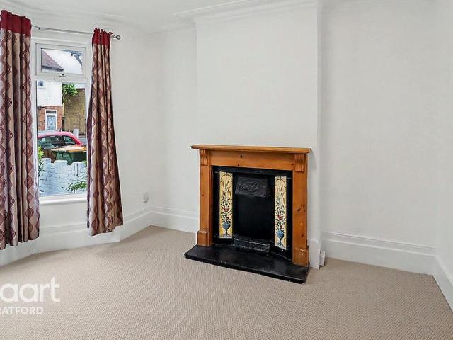 House for sale in Maryland, Greater London