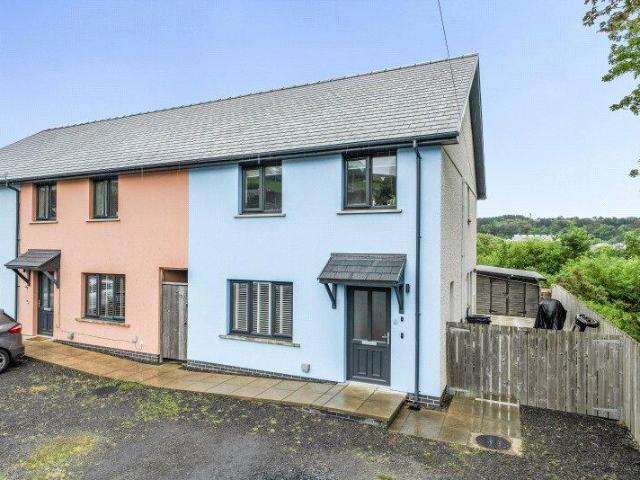 House for sale in Penparcau, Wales