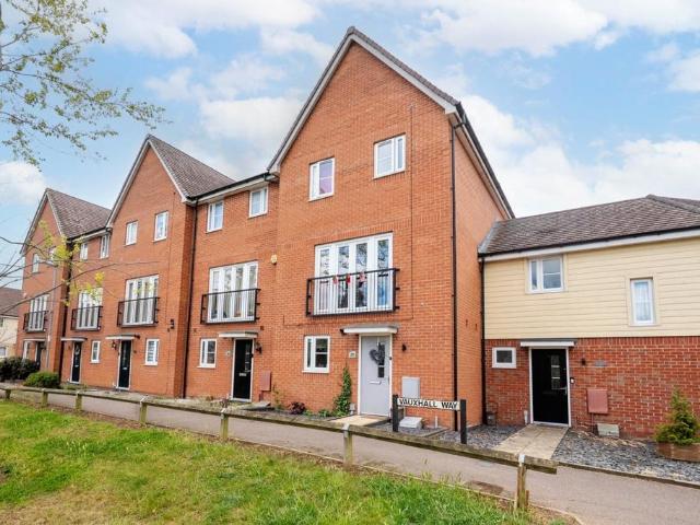 House for sale in Dunstable, Bedfordshire