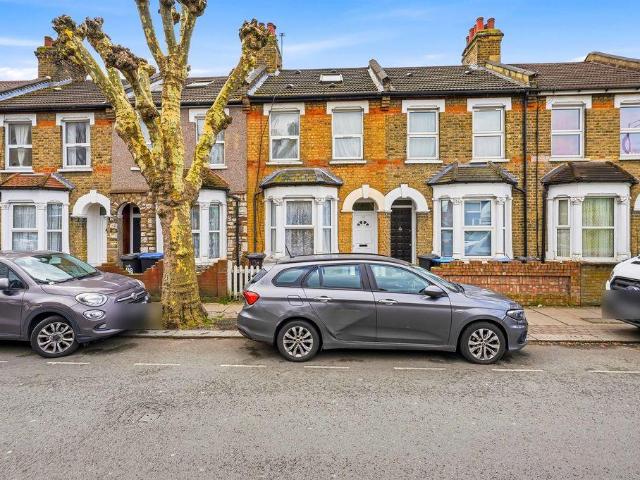 House for sale in Lower Edmonton, Greater London