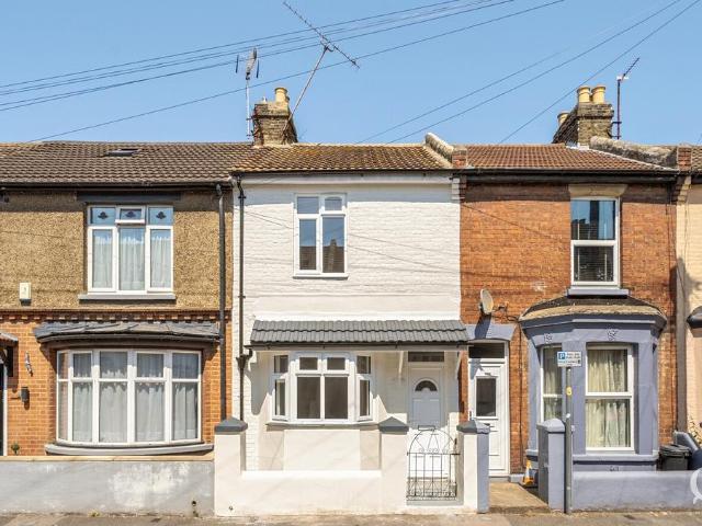 House for sale in Brompton, Gillingham