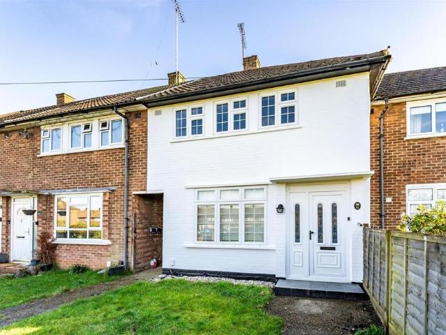 House for sale in Elstree and Borehamwood, Borehamwood