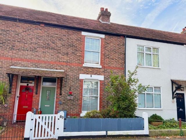 House for sale in Middlecroft, Hampshire