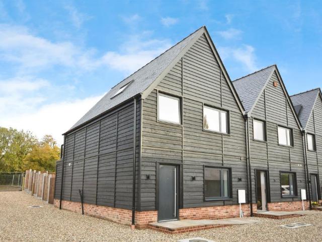 House for sale in Chipping Hill, Essex