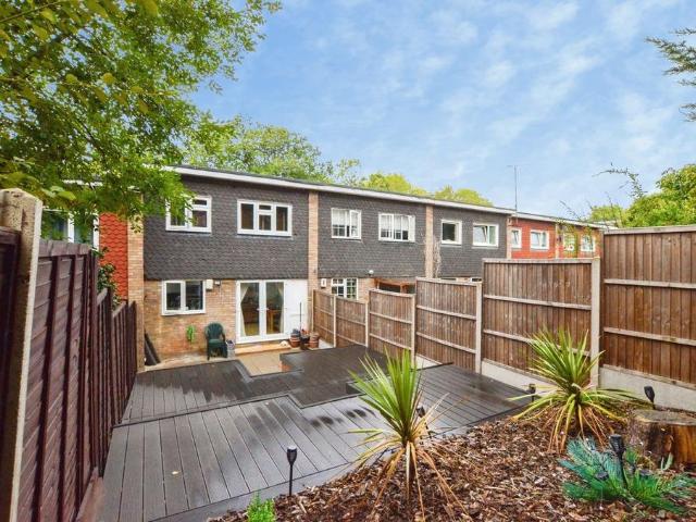 House for sale in Carpenders Park, Three Rivers