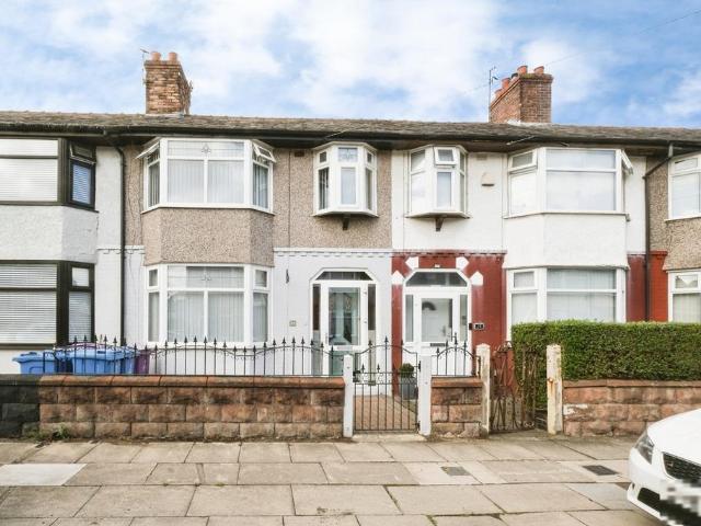 House for sale in Calderstones