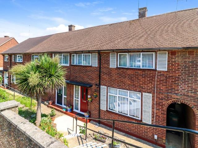 House for sale in Watford Rural, Batchworth
