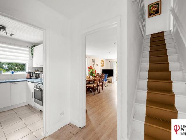 House for sale in South Beddington, Greater London