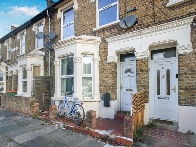 House for sale in Maryland, Greater London