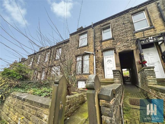 House for sale in Huddersfield, West Yorkshire