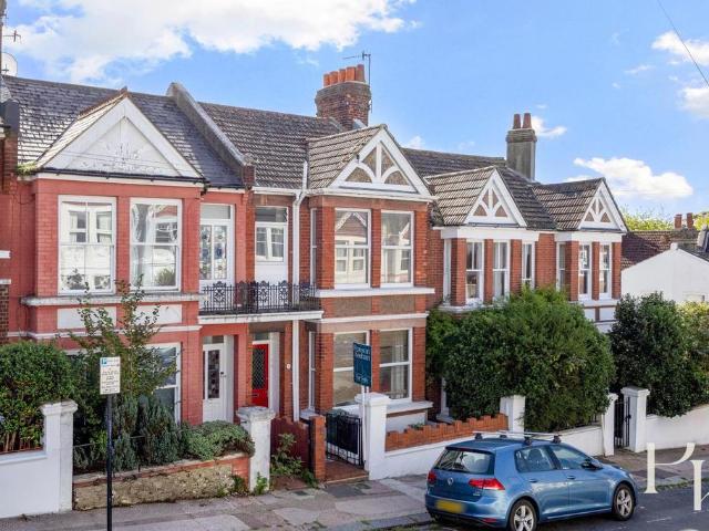 House for sale in Queen's Park, Brighton & Hove