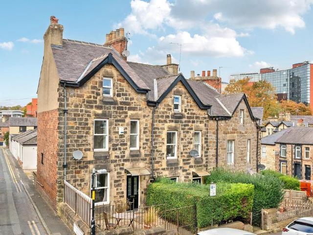 House for sale in Low Harrogate, Harrogate