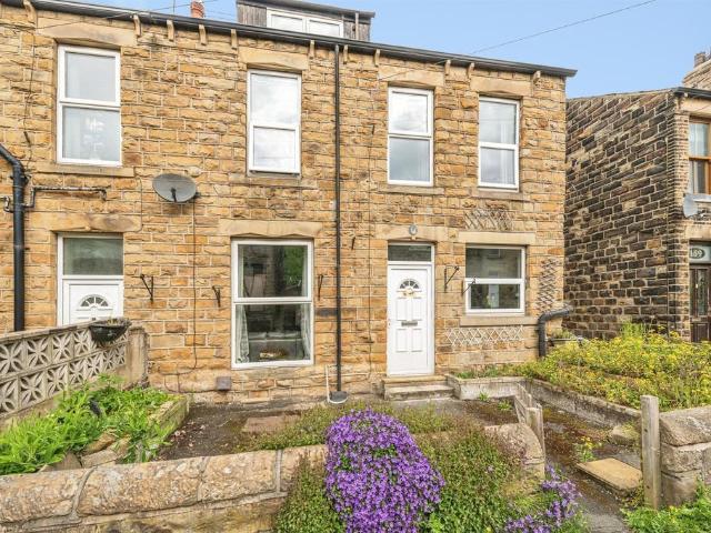 House for sale in Hanging Heaton, Dewsbury