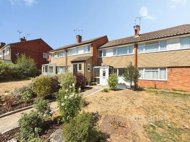 House for sale in Heol-las, Surrey