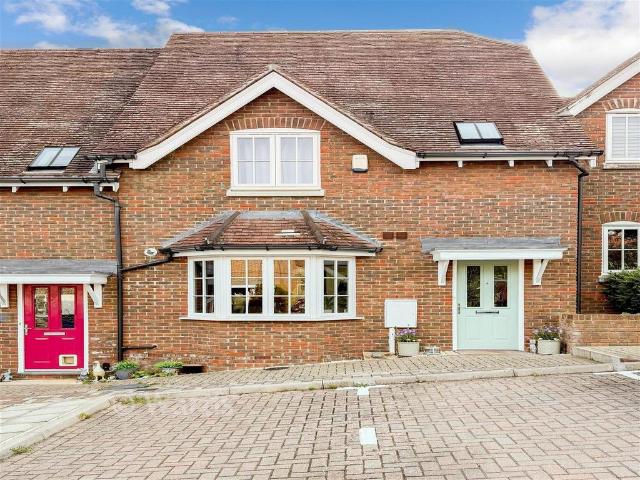 House for sale in The Butts, Kent