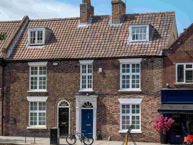 House for sale in High Field, York