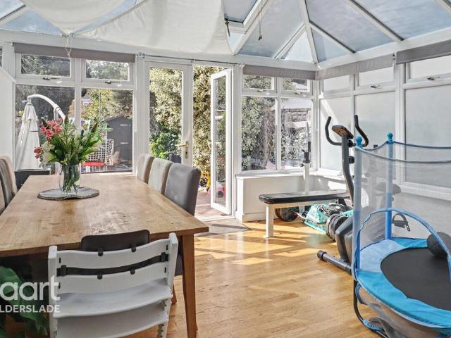 House for sale in Chatham