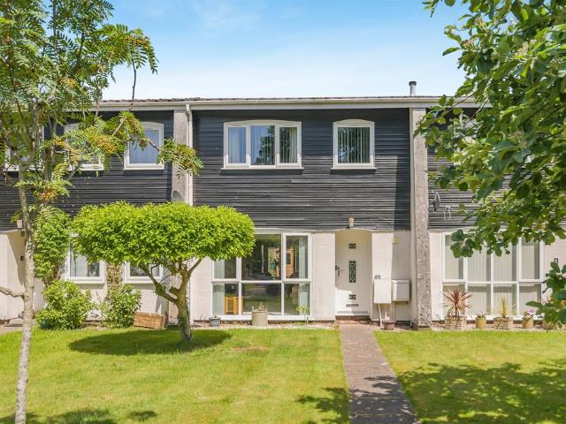 House for sale in Llanbadoc, Wales