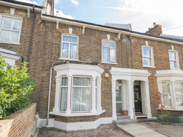 House for sale in London Borough of Lewisham, Greater London