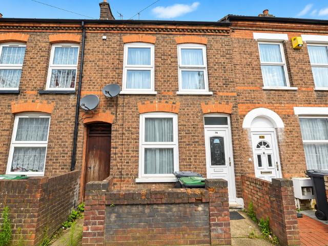 House for sale in Spring Park, Luton