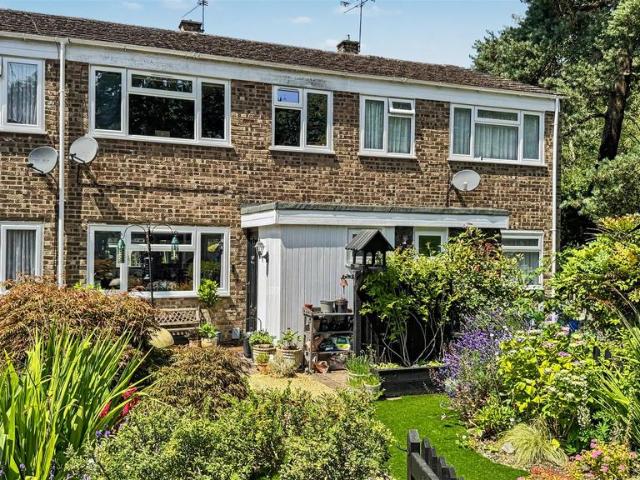 House for sale in Farnborough, Hampshire
