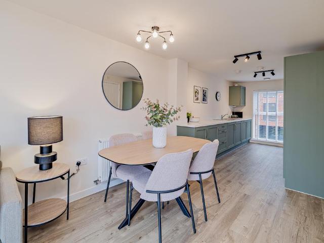 House for sale in Compton Acres, Barton In Fabis