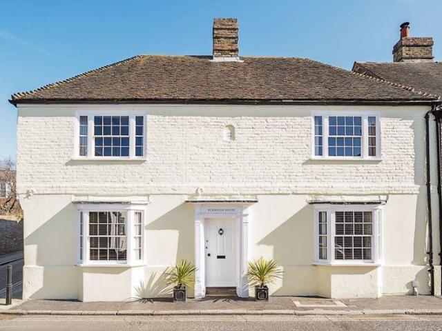 House for sale in Sandwich, Ash