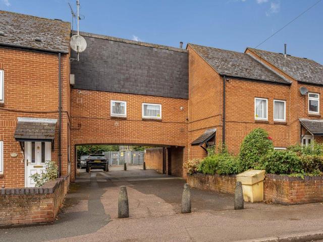 House for sale in Evershot, Oxfordshire
