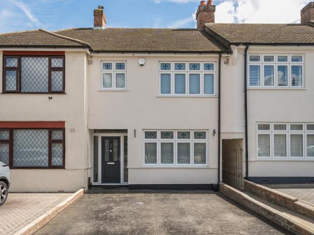House for sale in Elmstead, Greater London