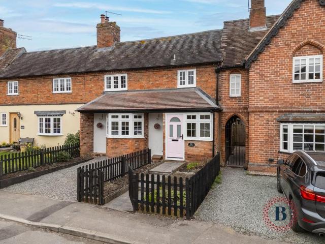 House for sale in Green Close, Warwickshire