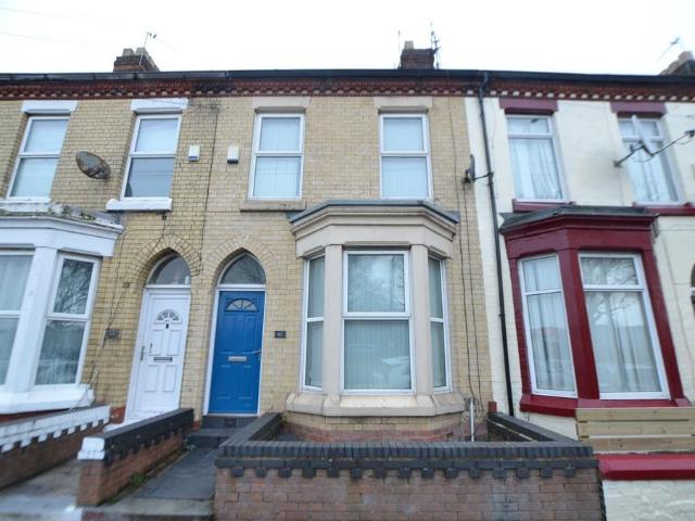 House for sale in Cabbage Hall, Calderstones