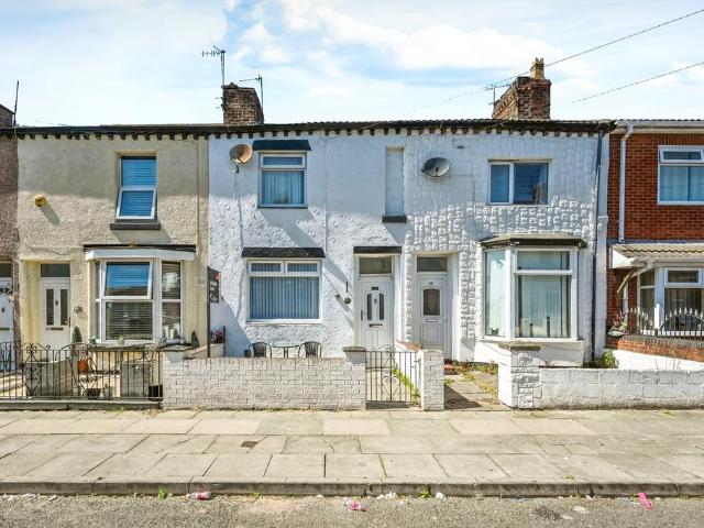 House for sale in Calderstones